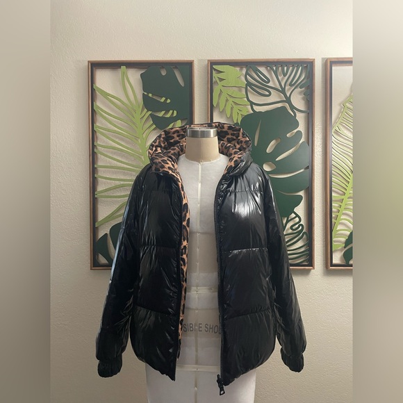 Alice and Olivia Durham Reversible Puffer Black Hoodie Jacket - Picture 11 of 16